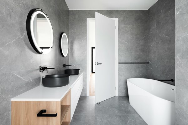 Piastrelle per il bagno a Lecco, Como e Monza Brianza